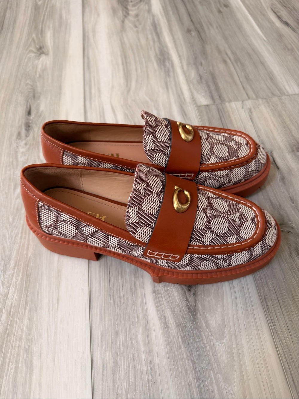 Coach Leah Signature Jacquard Lug Sole Loafers 9M Cocoa Burnished
